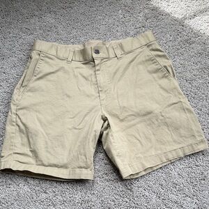 Men's Fabletics Tan Chino Shorts Size 33